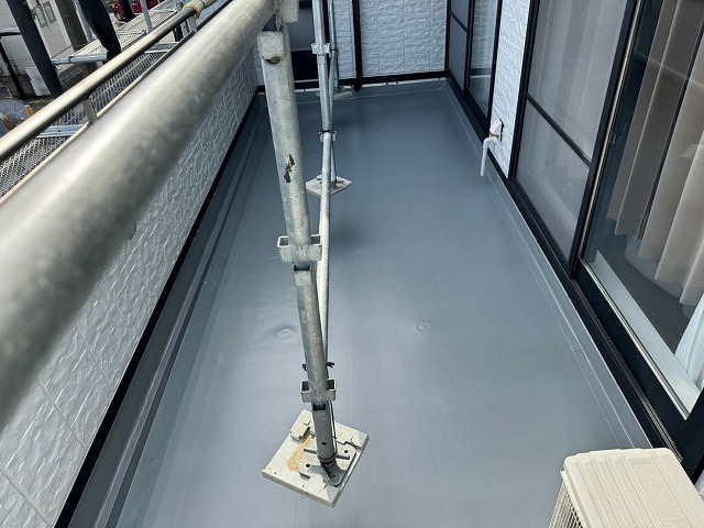 ベランダトップコート塗り替え完了